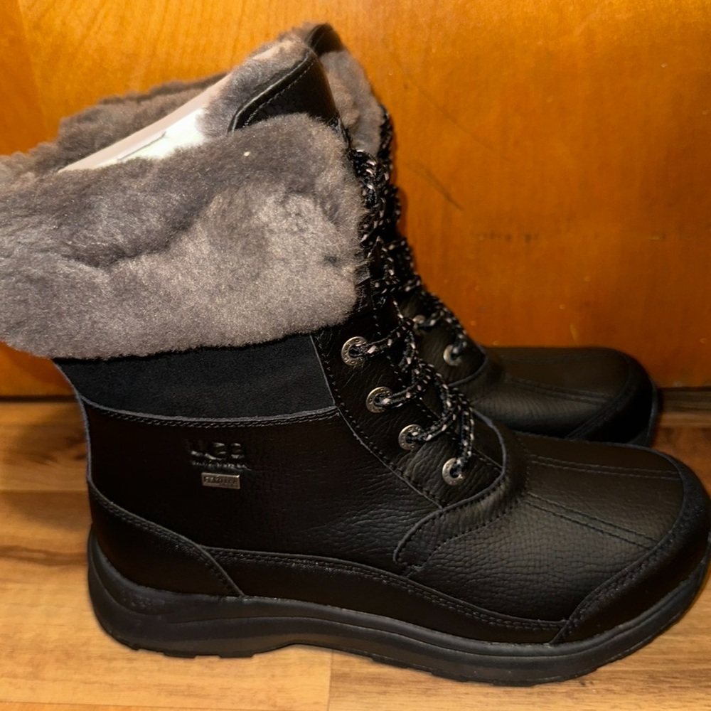 W UGG ZAYLEE BOOT